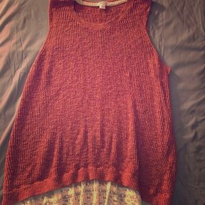 Women’s pink sweater tank.